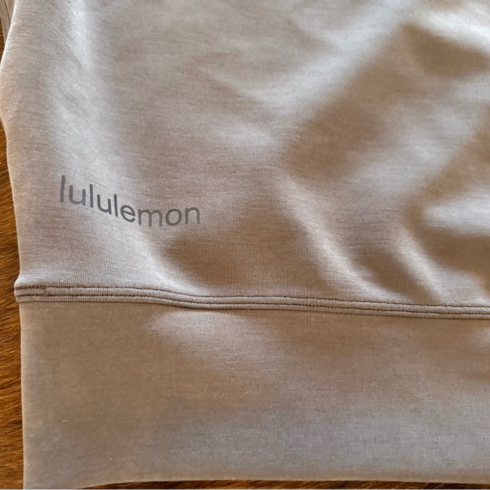 Lululemon Softstreme Cropped Sweatshirt 4 - Picture 8 of 8